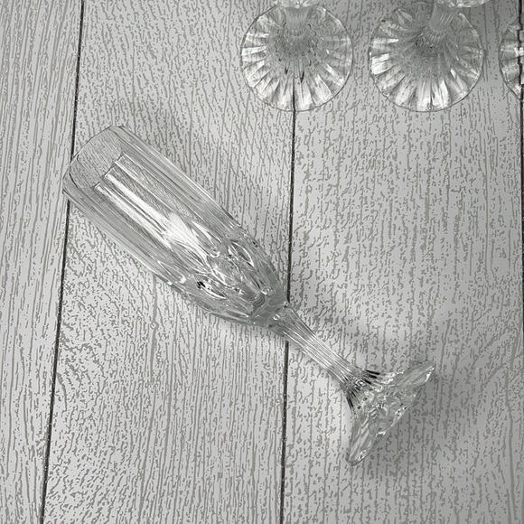 Replacement Piece Fluted Crystal Park Lane by Mikasa Crystal Champagne Flutes - Picture 7 of 8